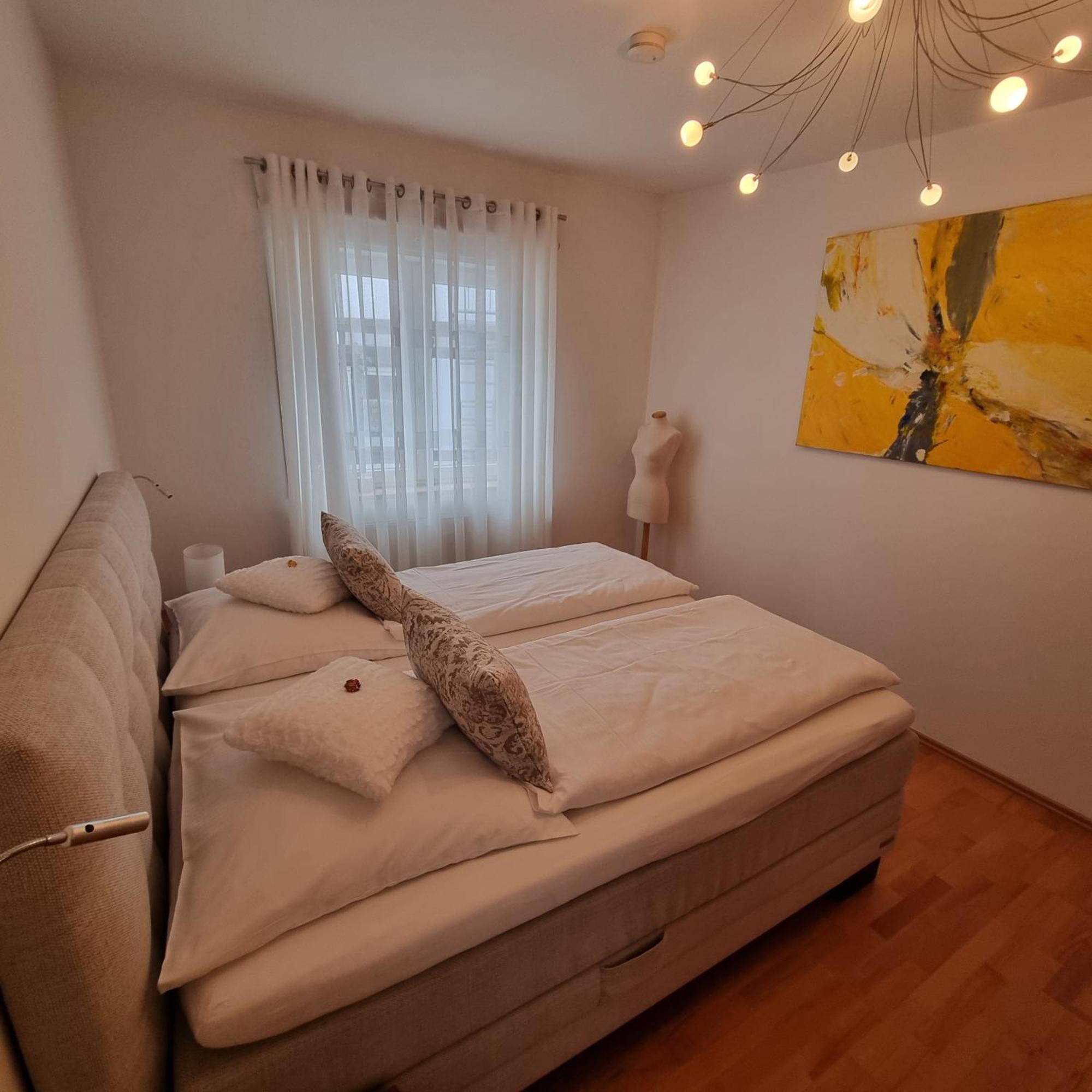 Ferienwohnung Janus Altstadt-Hameln Haus 2 Inklusive Parkplatz - Mit Und Ohne Terrasse Oder Loggia Hamelin Exterior foto
